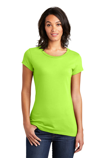 District ® Women’s Fitted Very Important Tee ®