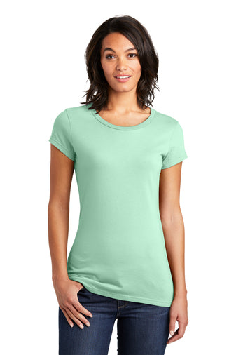 District ® Women’s Fitted Very Important Tee ®