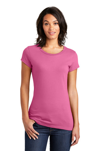 District ® Women’s Fitted Very Important Tee ®